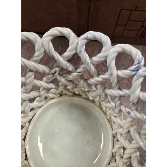Vintage White & Green Porcelain Lattice Rope Basket Spain Simple Cottage Core - Picture 3 of 8